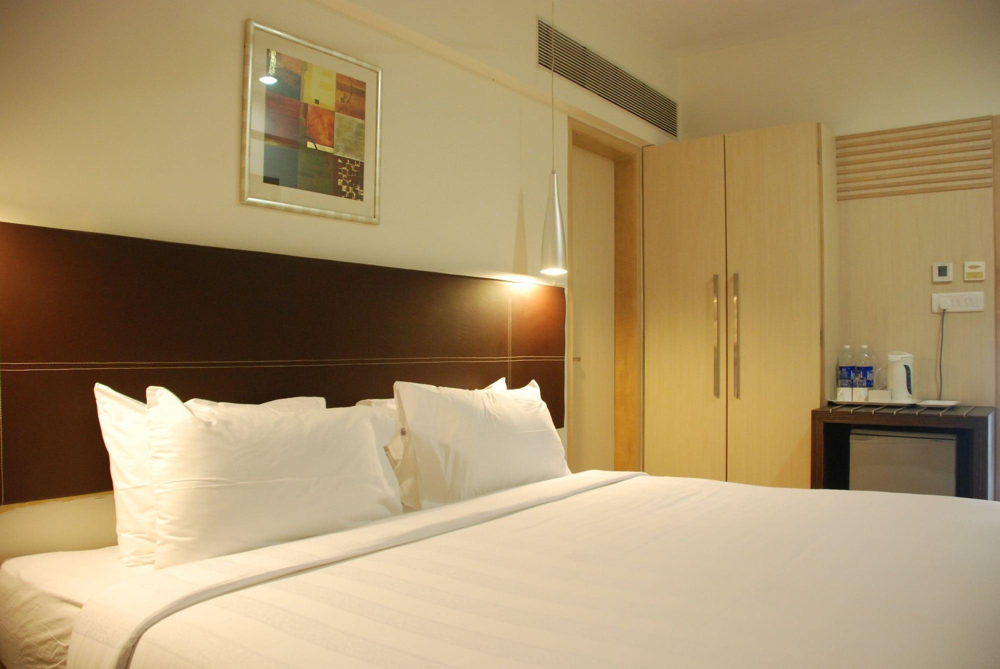 The Oriental Residency Hotel
